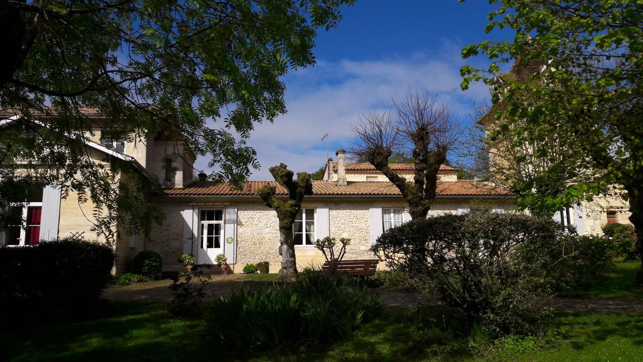 Golf De Teynac Bed & Breakfast Beychac-et-Caillau Exterior photo