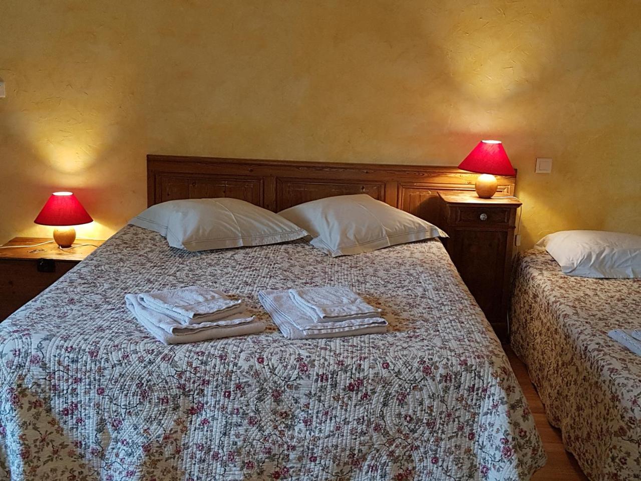 Golf De Teynac Bed & Breakfast Beychac-et-Caillau Exterior photo